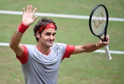 ROGER FEDERER LẦN THỨ 7 VÔ ĐỊCH TẠI HALLE: “Tàu tốc hành” đủ sức lăn trên sân cỏ