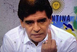 Vụ Chủ tịch LĐBĐ Argentina “nói đểu” Diego Maradona: Cậu bé Vàng phản đòn