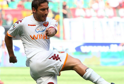 Real Madrid 0-1 AS Roma: Totti bắn hạ kền kền