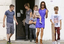 Victoria Beckham: Gái 4 con luyện 7 luân xa