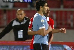 Luis Suarez làm Cavani chịu