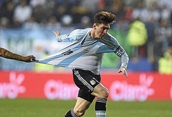 Messi bắt đầu được “đối xử” như tiền bối