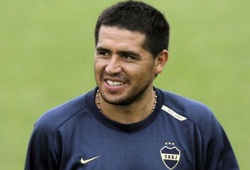 Juan Riquelme: Vặn ngược đồng hồ để đến Man Utd