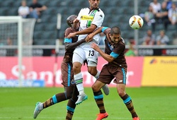 Borussia Moenchengladbach 2-1 Porto: Sai lầm hàng thủ