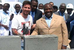 Viên đá của “thợ xây” Messi bị đánh cắp