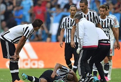 Juventus khủng hoảng: Chuyện gì xảy ra thế, Allegri?