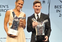 Đánh bại Ronaldo, Messi giành cú đúp danh hiệu cá nhân