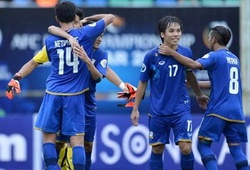 U19 Thái Lan may mắn vươn lên dẫn trước sau cú sút của Worachit