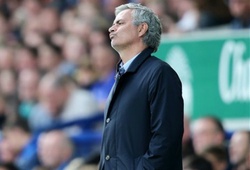 Everton 3-1 Chelsea: Làm sao đây, Mourinho?
