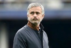 Jose Mourinho: &#8220;Chelsea đen thôi!&#8221;