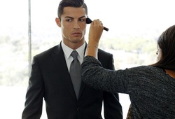 CR7 quảng bá cho Sacoor Brothers