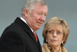 Tiết lộ của Sir Alex Ferguson: Bỏ Man Utd vì vợ