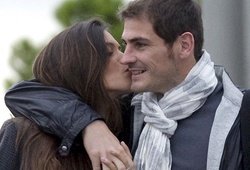Iker Casillas nhờ “chân gỗ” tán Sara