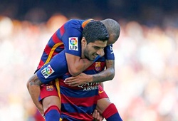 Barcelona 2-1 Las Palmas: Suarez tỏa sáng, Barca về ngôi đầu