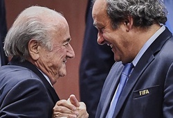 Tiếp scandal hối lộ, tham nhũng ở FIFA: Platini “há miệng, mắc quai”