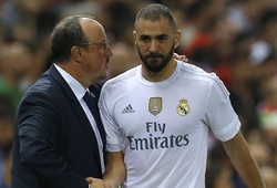 Karim Benzema “bật” Rafa Benitez: Có “bom” ở Madrid!