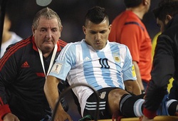 Argentina bại trận, Aguero rơi lệ lên cáng rời sân