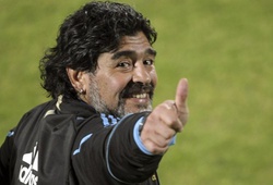 Maradona bỏ bồ trẻ, theo “Búp bê Barbie”