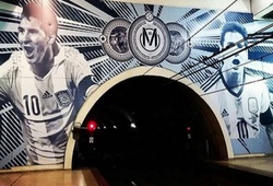 Ga tàu điện ngầm... Leo Messi