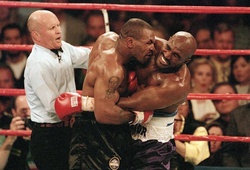 Võ sĩ Evander Holyfield: Tha thứ cú cắn tai của Mike Tyson