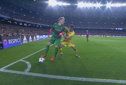 Ter Stegen – Truyền nhân đích thực của Manuel Neuer