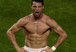 Ronaldo nhận 10 triệu USD nếu đóng "phim cấp ba"