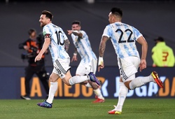 Messi kiến tạo trở thành... bàn thắng cho tuyển Argentina