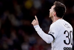 Messi vượt qua Pele và theo đuổi Ronaldo về số bàn thắng kỷ lục
