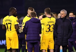 CĐV Tottenham “nhẹ nhõm” khi Mourinho bị sa thải