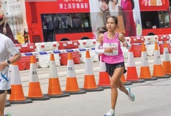 Cô gái Bình Phước trải lòng sau kỳ tích phá kỷ lục quốc gia marathon nữ