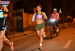 Nguyễn Thị Oanh lập kỷ lục cá nhân chạy 21km tại Giải Bán Marathon Quốc tế Việt Nam 2023 tài trợ bởi Herbalife Nutritrion