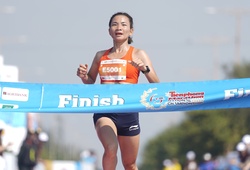 Chuỗi vô địch 8 năm liên tiếp của Nguyễn Thị Oanh ở Tiền Phong Marathon