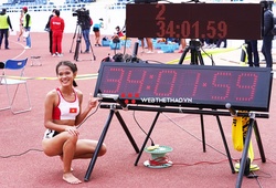 HCĐ marathon SEA Games 30 Hồng Lệ phá kỷ lục chạy 10.000m quốc gia của Nguyễn Thị Oanh