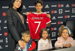 Con trai của Ronaldo có thể chơi cho 3 đội tuyển quốc gia