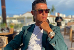 Ronaldo mở phòng khám ghép tóc kiếm hàng triệu euro