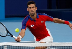 Kết quả tennis Olympic mới nhất: Thắng dễ như đi dạo, Djokovic đổ mồ hôi vì trời nóng hơn là do đối phương