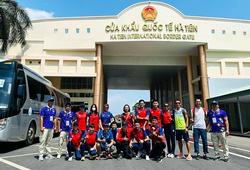 Tuyển các môn phối hợp di chuyển đường bộ sang Campuchia dự SEA Games 32