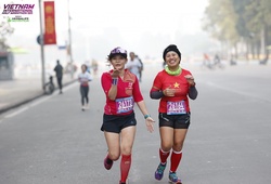 Những kiểu chào khiến “trái tim tan chảy” ở Giải Bán Marathon Quốc tế Việt Nam 2023 tài trợ bởi Herbalife Nutrition