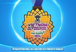 Huy chương hoàn thành “Tinh Túy Đài Sen” của Giải Bán Marathon Quốc tế Việt Nam 2024