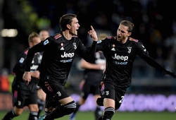 Vlahovic bắt kịp Ronaldo, Juventus băng vào top 4 Serie A