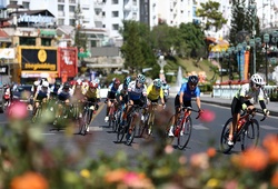 Nữ cua-rơ HCV SEA Games 30 nén nỗi đau mất cha, vô địch giải xe đạp Bình Dương