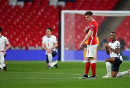 Nhật ký EURO 2021 ngày 14/6: CH Séc sẽ không quỳ gối để chống phân biệt chủng tộc