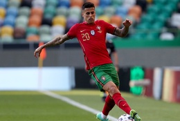 Cancelo dính COVID-19, Bồ Đào Nha triệu tập gấp người thay thế