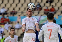 Laporte vừa đổi quốc tịch đã có “quà” cho Tây Ban Nha