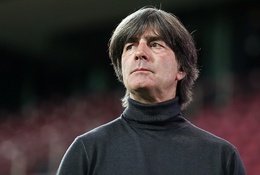 Đức tấn công thất thường, phòng thủ lỏng lẻo: Joachim Loew xử lý thế nào?