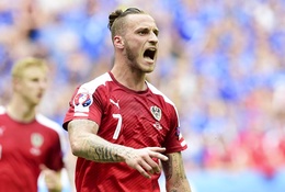 Sao Áo Arnautovic không ngán Italia, cho dù gặp cặp trung vệ thép Chiellini và Bonucci!