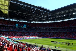 Lấy thêm vé của người Đức, 17 ngàn CĐV Anh sẽ gây áp lực lên "Xe tăng" tại Wembley?