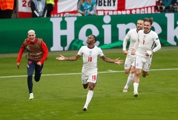 Nhật ký EURO 2021 ngày 30/6: Người Anh lên mây