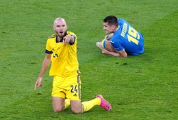 Nạn nhân Artem Besedin bị phạm lỗi kinh hoàng phải nghỉ 6 tháng