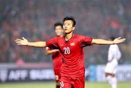 Chiêm ngưỡng siêu phẩm đẳng cấp ngoại hạng của Phan Văn Đức vào lưới Trung Quốc